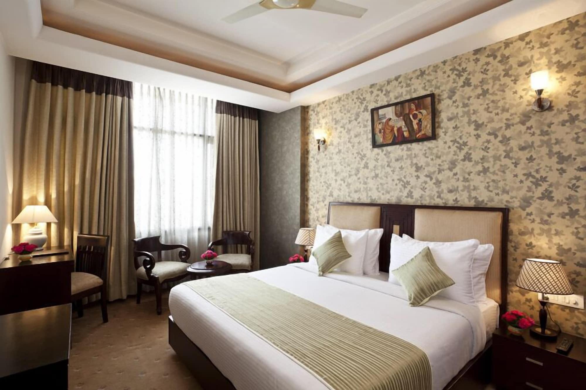 Hotel Saptagiri New Delhi Extérieur photo